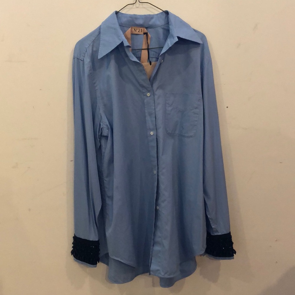 N°21 poplin tunic with embellished cuff.
